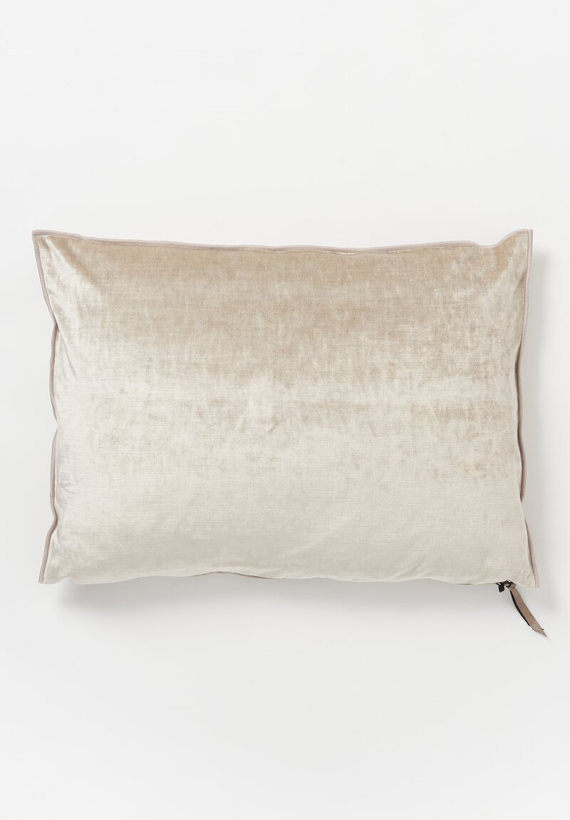 Maison de Vacances Large Royal Velvet Pillow Ciment	