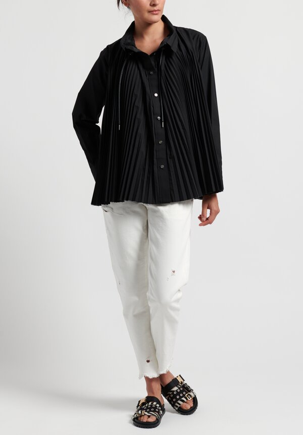 Sacai Cotton Poplin Pleated Shirt in Black	