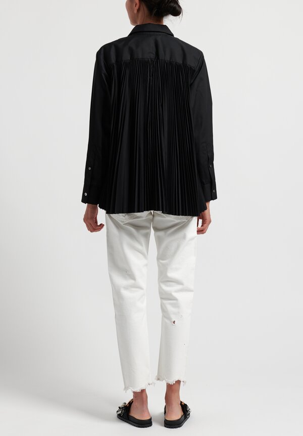 Sacai Cotton Poplin Pleated Shirt in Black	