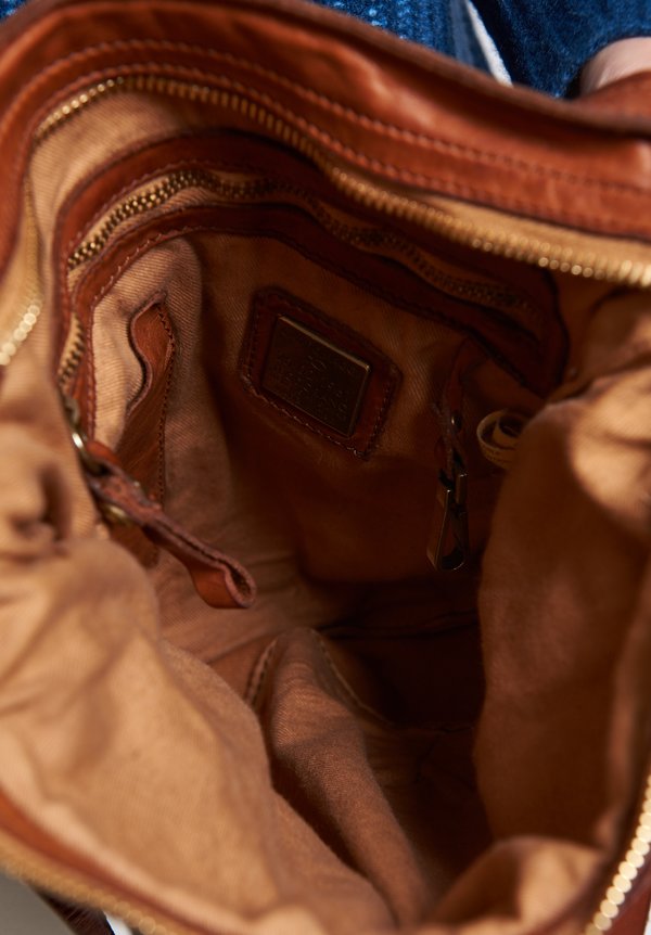 Campomaggi Optical Woven Shoulder Bag in Cognac	