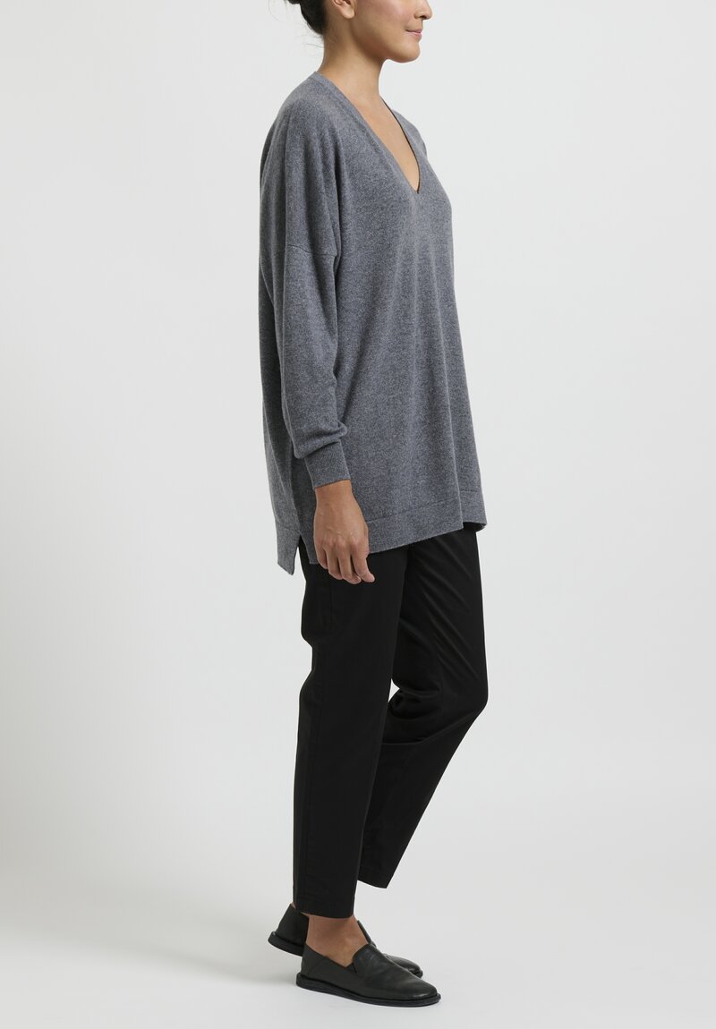 Hania New York Marley V-Neck Sweater in Grey	