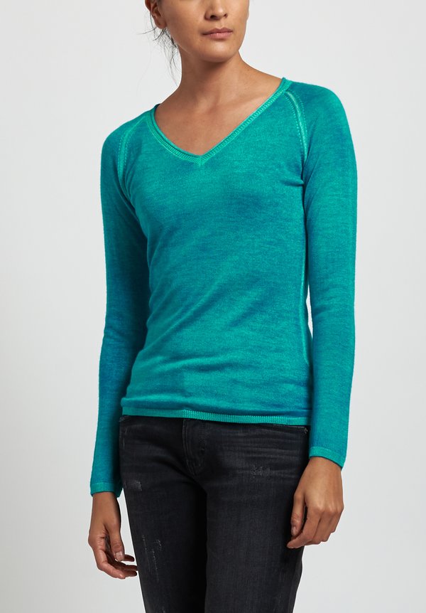 Avant Toi Cashmere/ Silk Raglan Sleeve V-Neck Sweater in Turquoise	