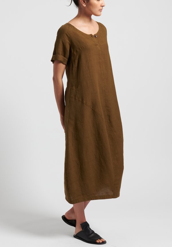 Oska Linen Evene Long Dress in Savanna	