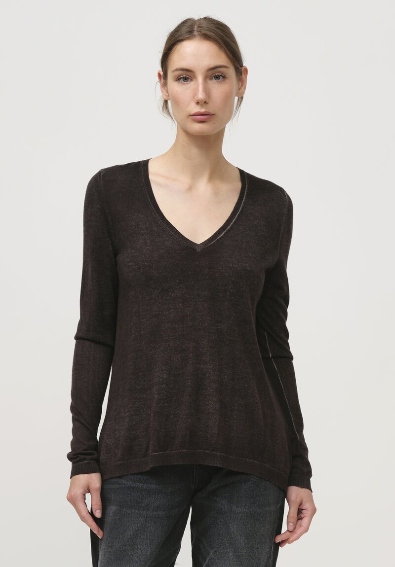 Avant Toi Cashmere & Silk Printed Back V-Neck Sweater in Nero Carruba	