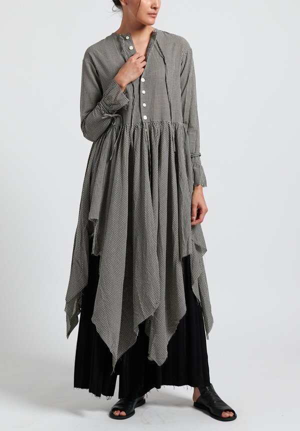 A Tentative Atelier ''Sacco'' Washed Multi-Layers Dress in Black ...