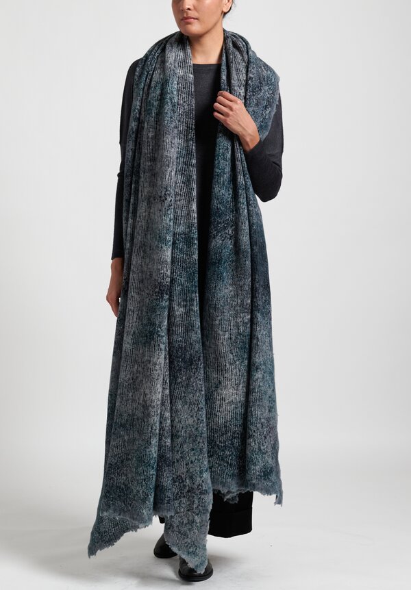 Avant Toi Loose Knit Felted Edge Scarf in Pavone/ Blu Navy	