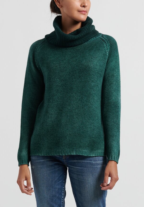 Avant Toi Turtleneck Raglan Sleeve Sweater in Emerald	