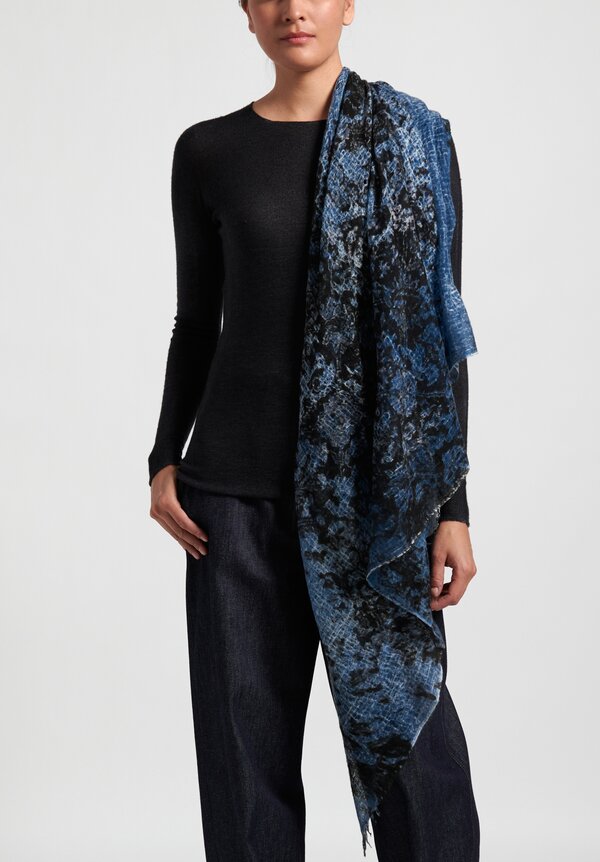 Avant Toi Cashmere Distressed Print Scarf in Deep Blue	