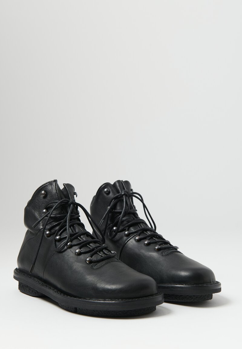 Trippen Alpin Shoe in Black	