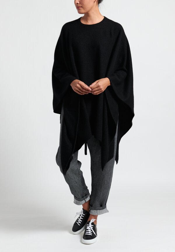 Frenckenberger Cashmere Airplane Poncho in Black	