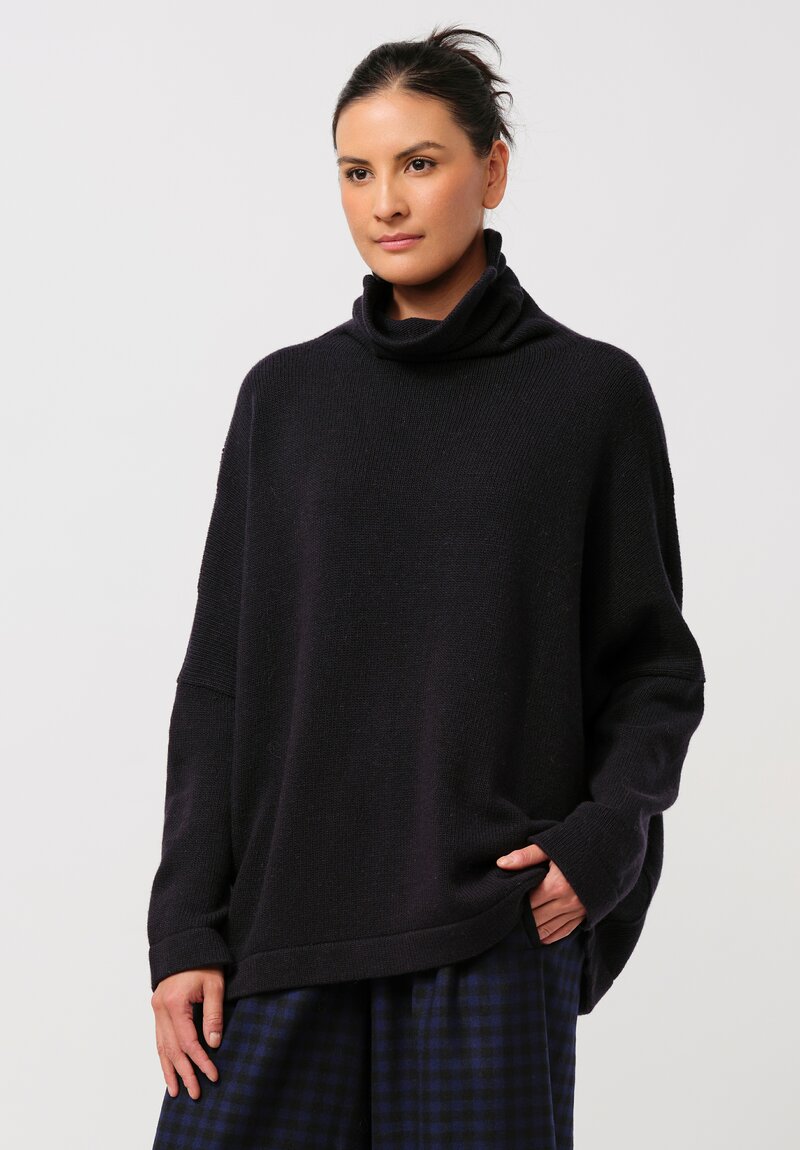 Daniela Gregis Cashmere Gianna Turtleneck Sweater in Navy Blue	