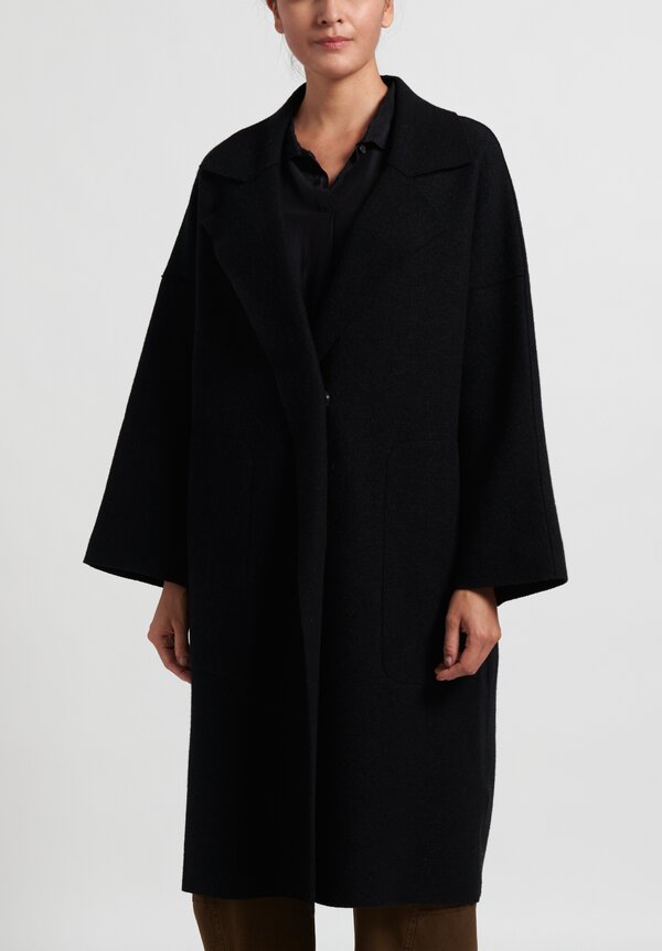 Oska Mantel Hynu Coat in Black