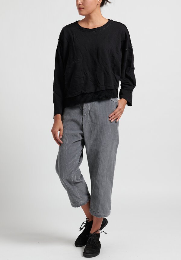 Umit Unal Cropped Sweatshirt with Ribbed Hemline in Black	