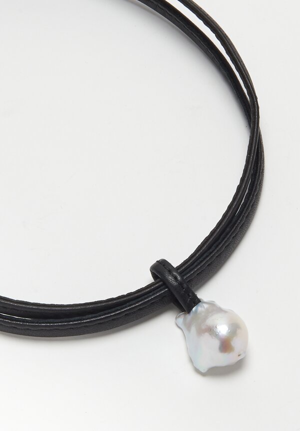 Monies UNIQUE Single Baroque Fresh Water Pearl Leather Necklace	
