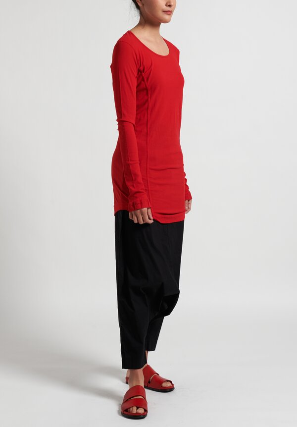 Rundholz Dip Long Raw Edge T-Shirt in Red	