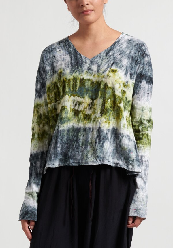 Gilda Midani Pattern Dyed VNeck Longsleeve Trapeze Top in Blitz Green and Black	