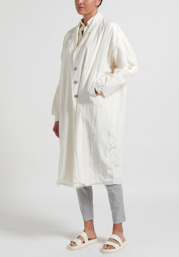 Umit Unal Pure Silk Notched Lapel Coat in Off White	