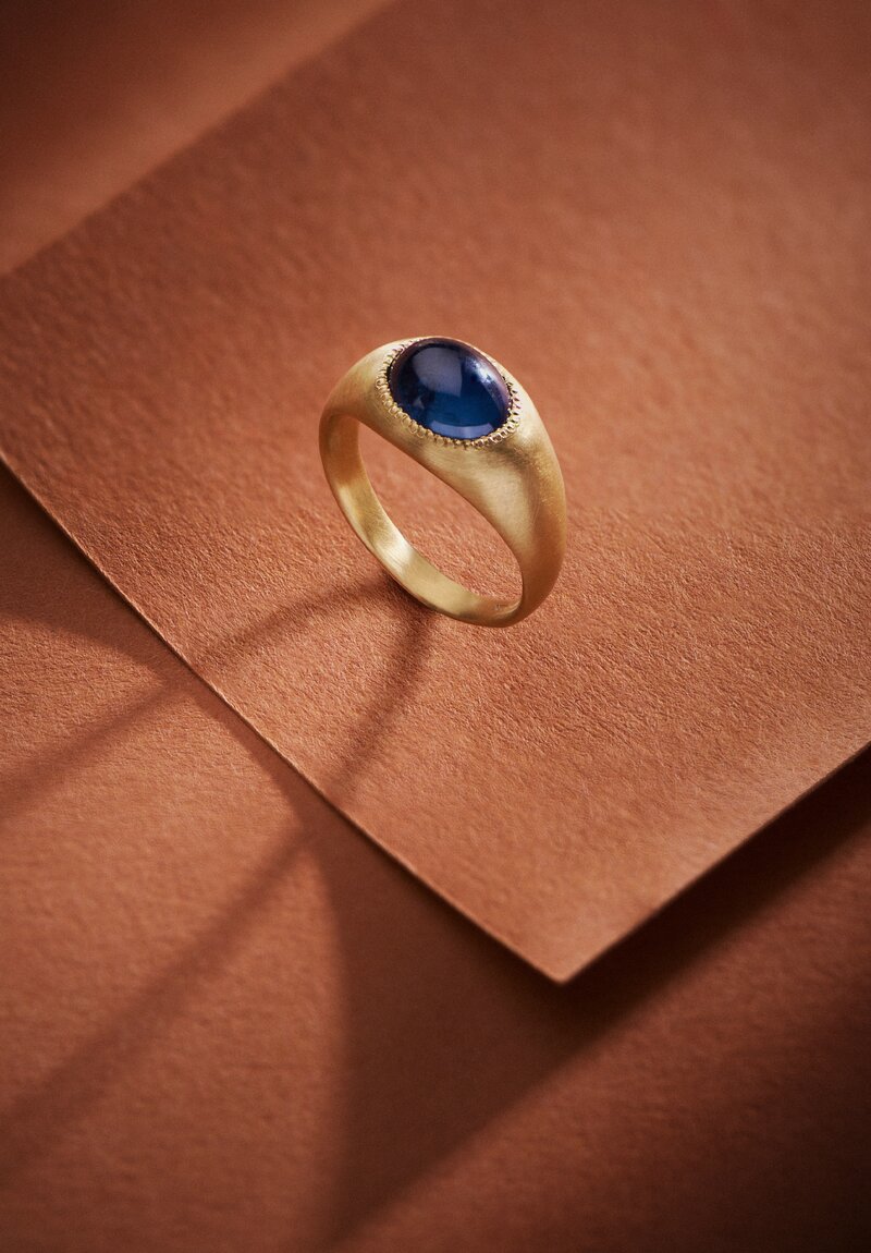 Prounis 22K, Blue Sapphire Roz Ring	