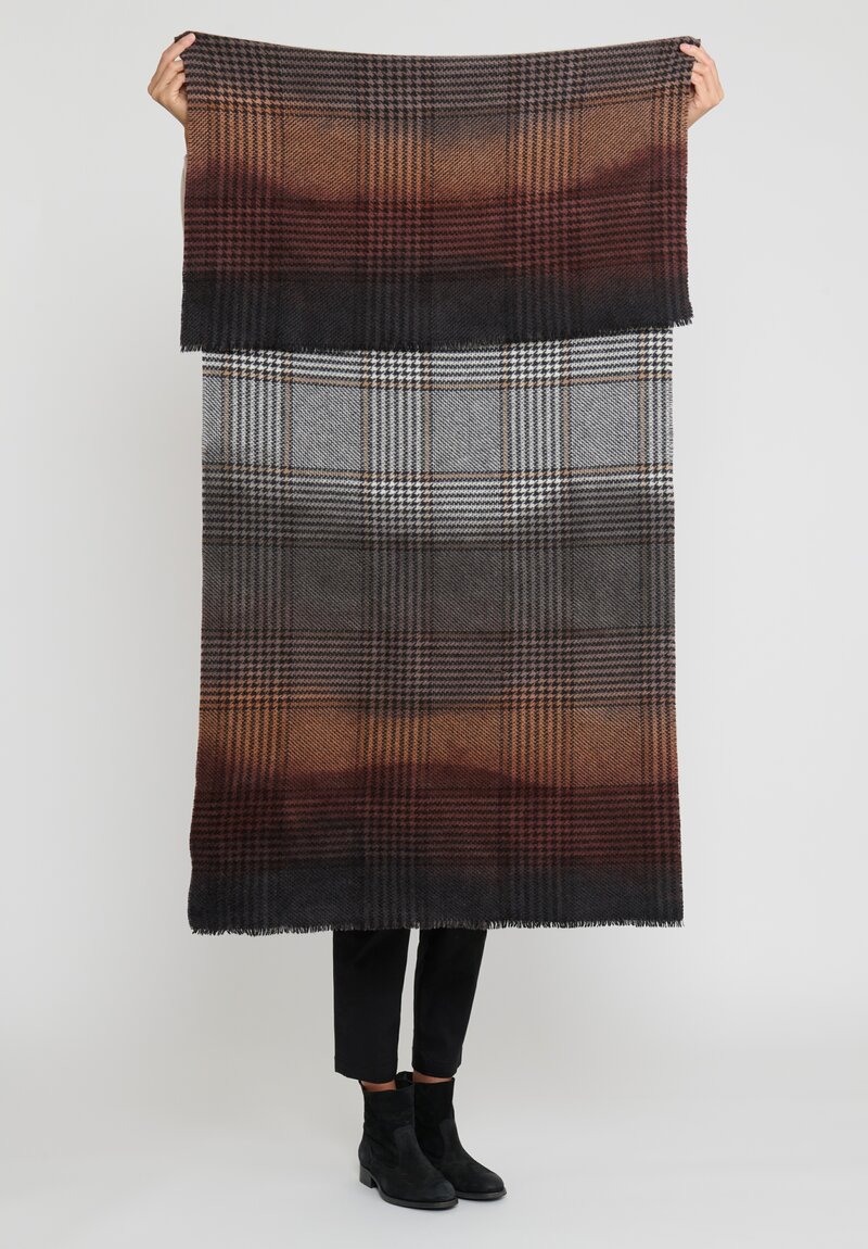 Alonpi Cashmere Houndstooth Shawl in Brown/Grey	