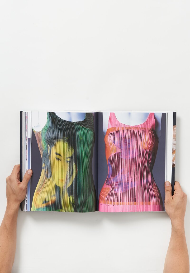Taschen Fashion History from the 18th to the 20th Century Table Book	