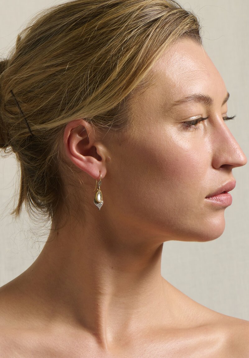 Annie Fensterstock Whte Sapphire Spade Earrings	