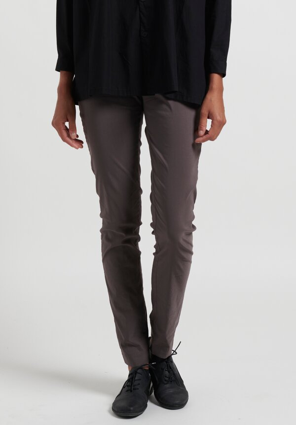 Rundholz Black Label Stretch Linen Skinny Pant in Taupe Brown	
