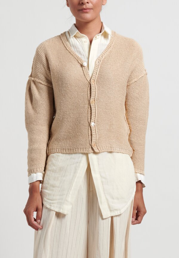 A Tentative Atelier ''Beamont'' Bishop Cardigan in Sand Natural	