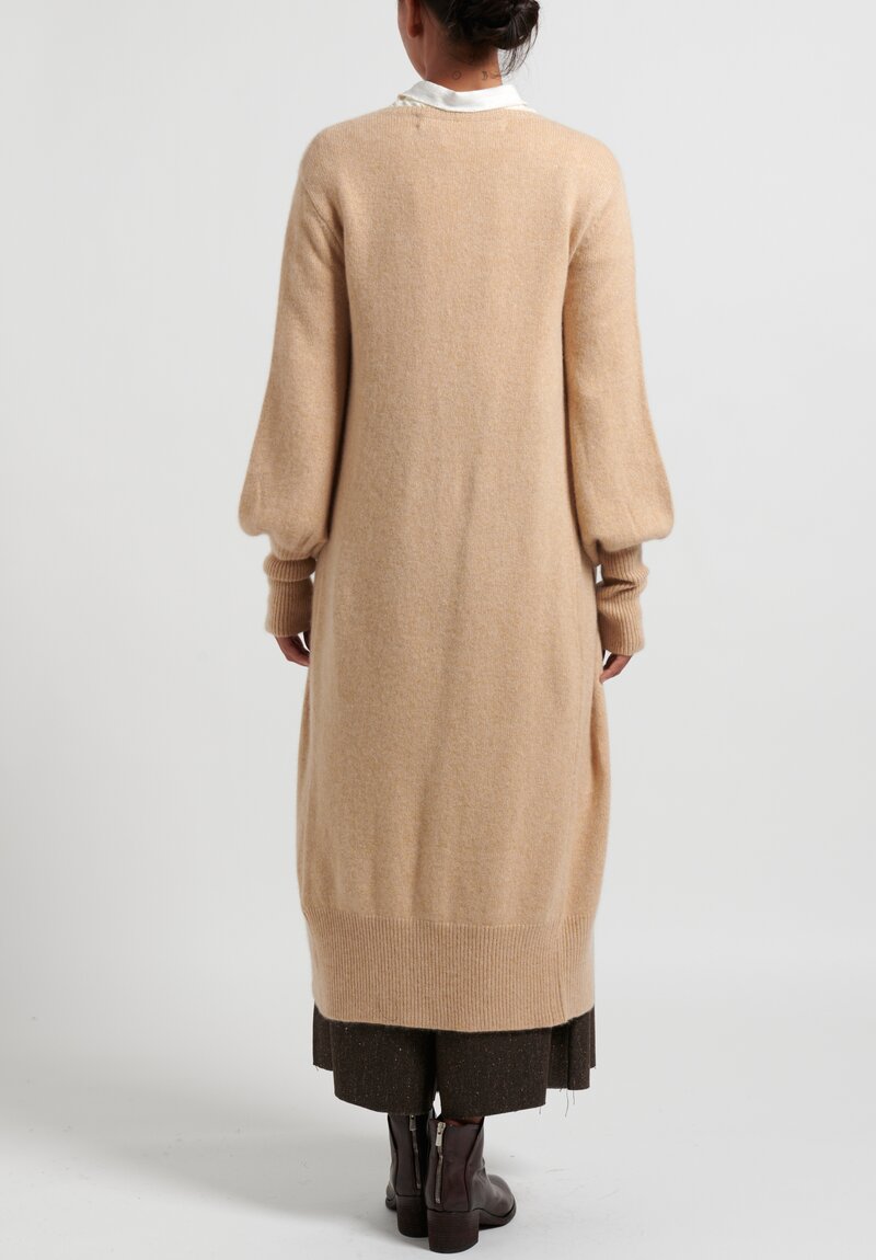 A Tentative Atelier Cashmere ''Berthe D.'' Bishop Sleeve Cardigan in Sand Natural	