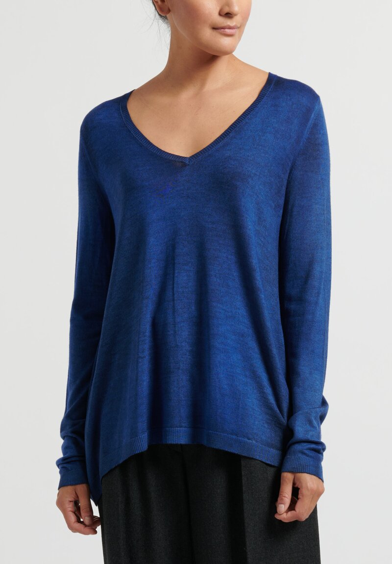 Avant Toi Hand-Painted V-Neck Sweater in Nero/Ocean Blue	
