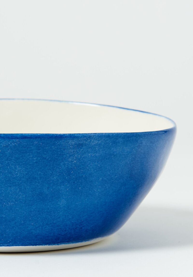 Bertozzi Handmade Porcelain Exterior Solid Painted Medium Bowl Blu Medio	