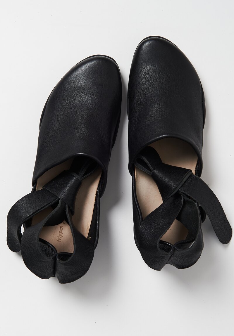 Trippen Stay Shoe in Black	