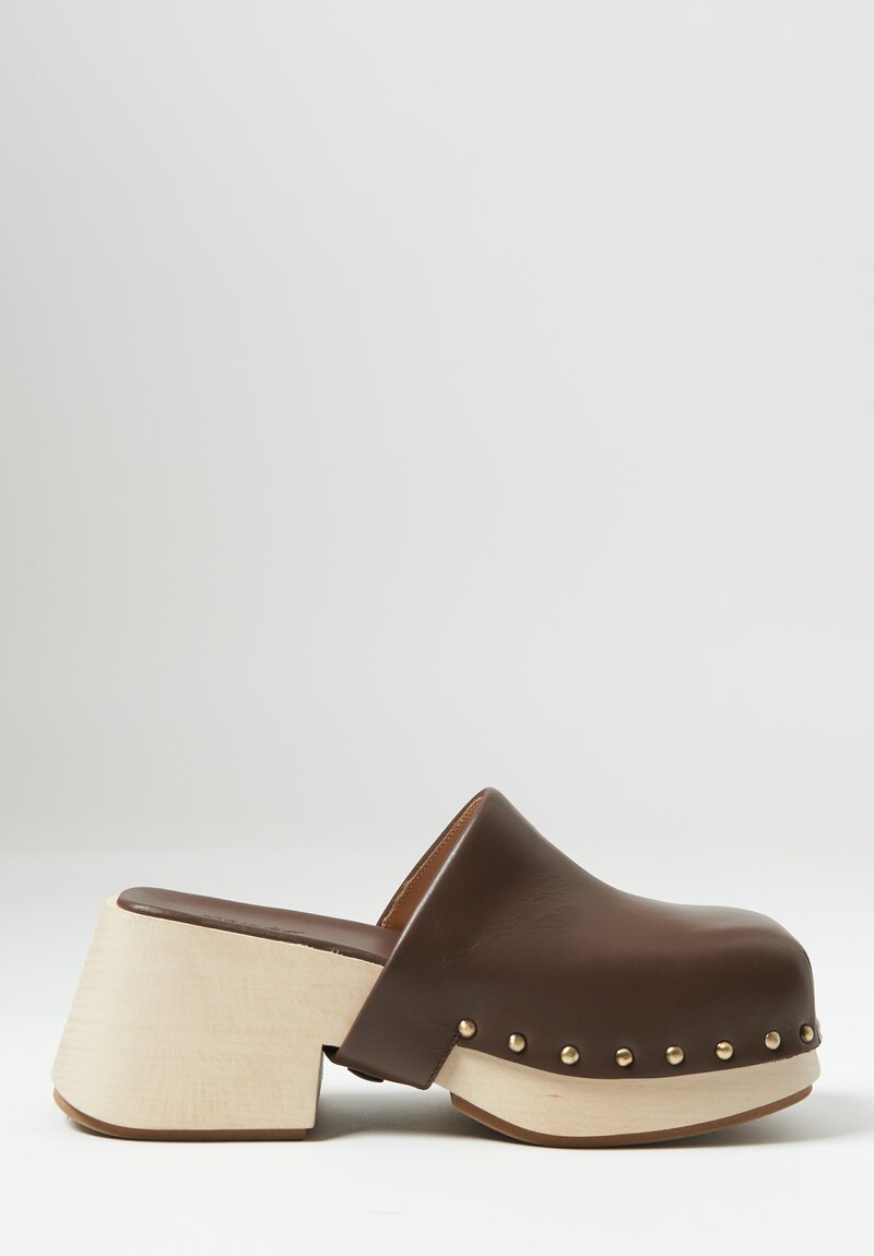 Marséll Leather ''Bottone'' Clogs in Chocolate Brown	