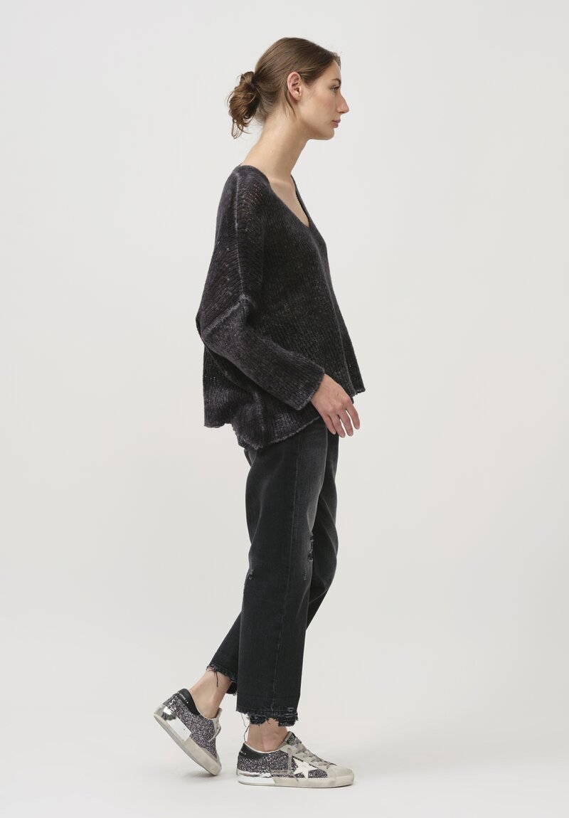 Avant Toi Hand-Painted Cashmere & Silk V-Neck Sweater in Nero Black	