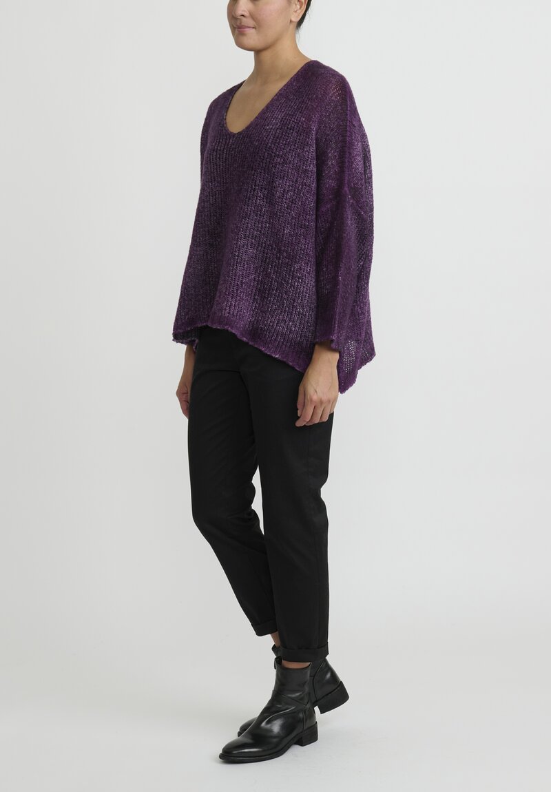 Avant Toi Cashmere/Silk V-Neck Sweater in Nero Orchid Purple	