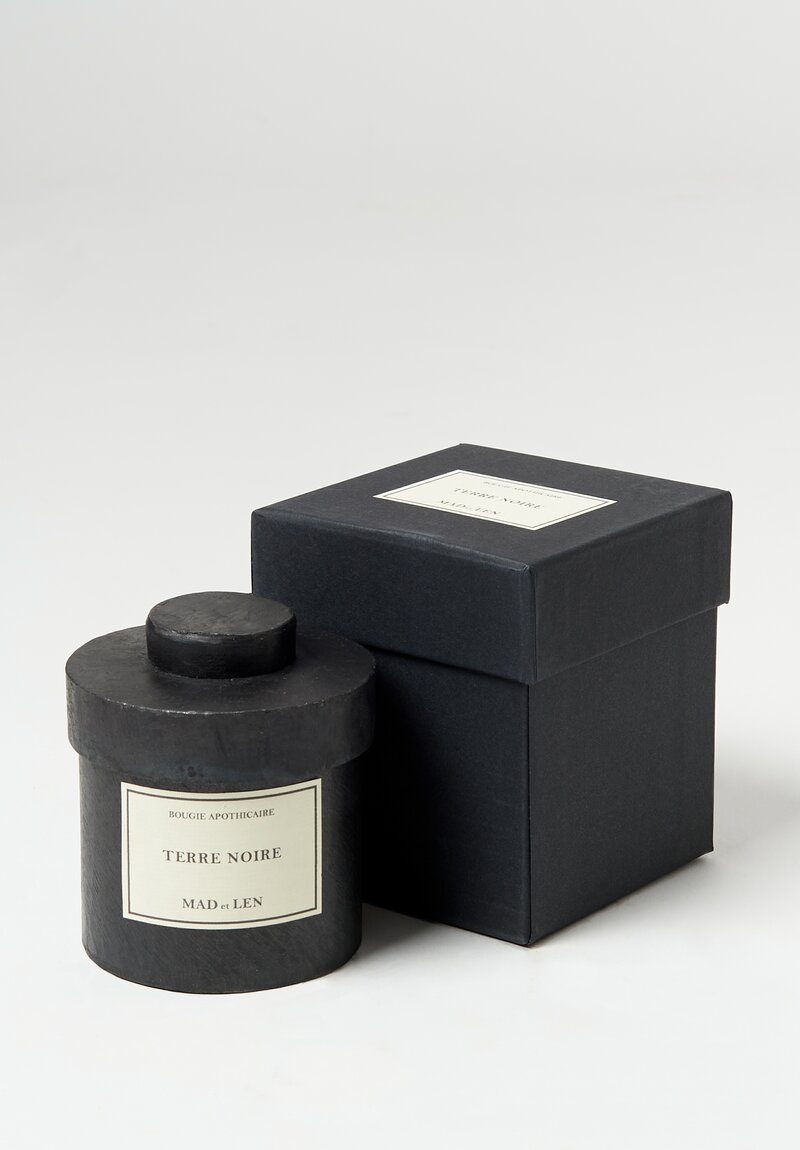 Mad et Len Handmade Apothicaire Candle in Terre Noire	