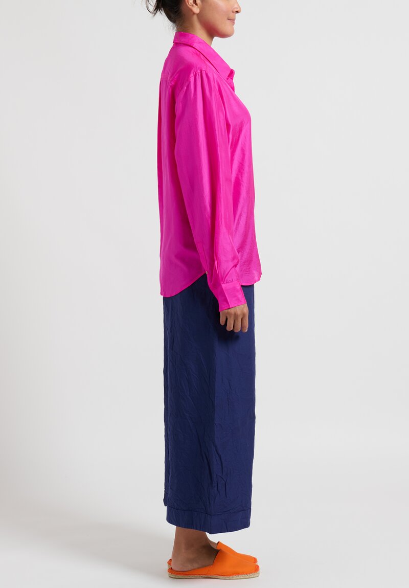 Péro A-line Simple Silk Shirt in Hot Pink	