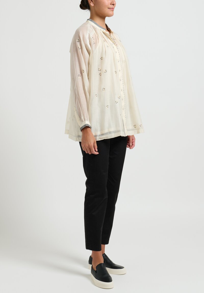 Péro Cotton and Silk Embroidered Band Collar Shirt in White	