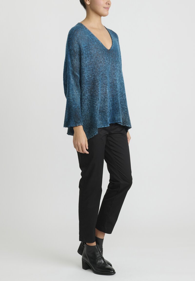 Avant Toi Loose Knit V-Neck Sweater in Nero Curacao Blue	