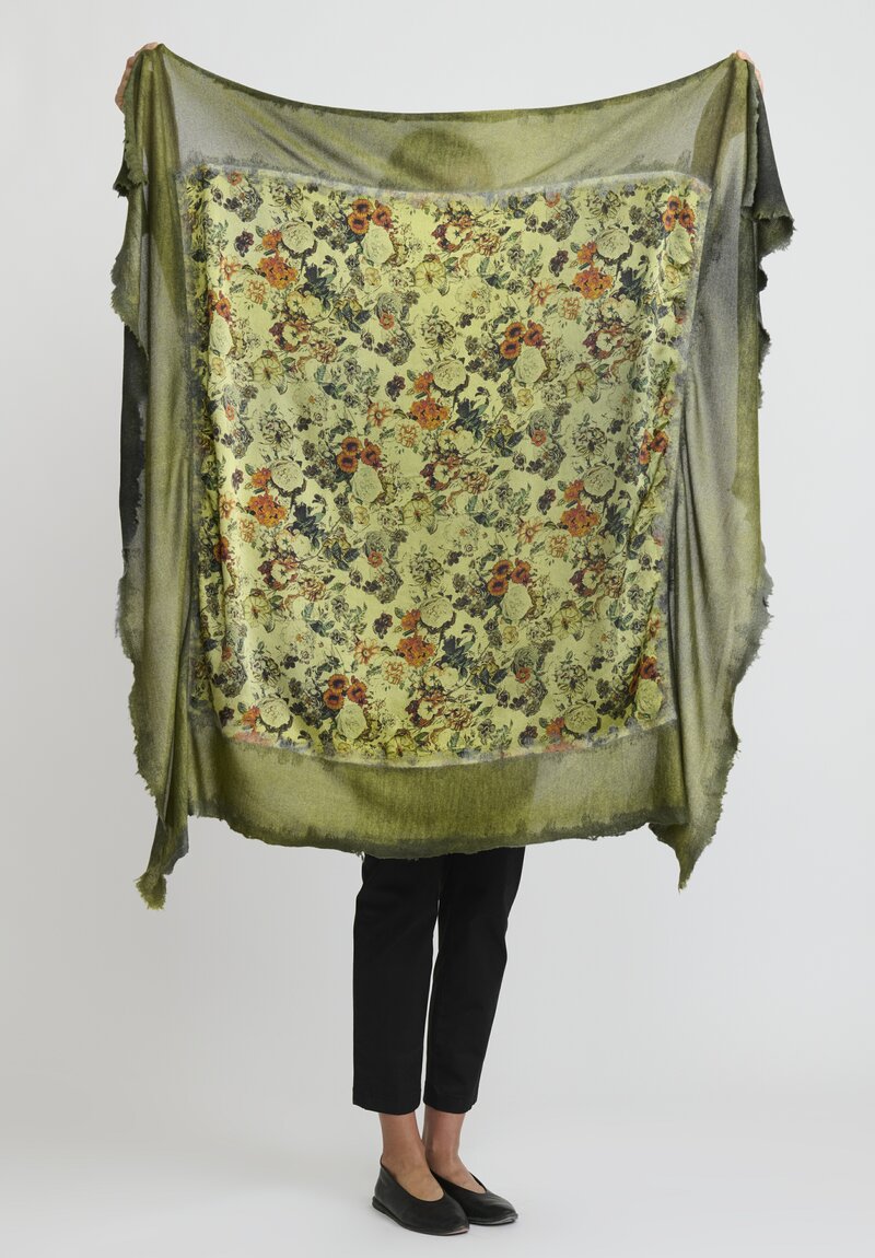 Avant Toi Cashmere Knit & Silk Quadrello ''Stampa Fiori'' Scarf in Nero Lichen Green	
