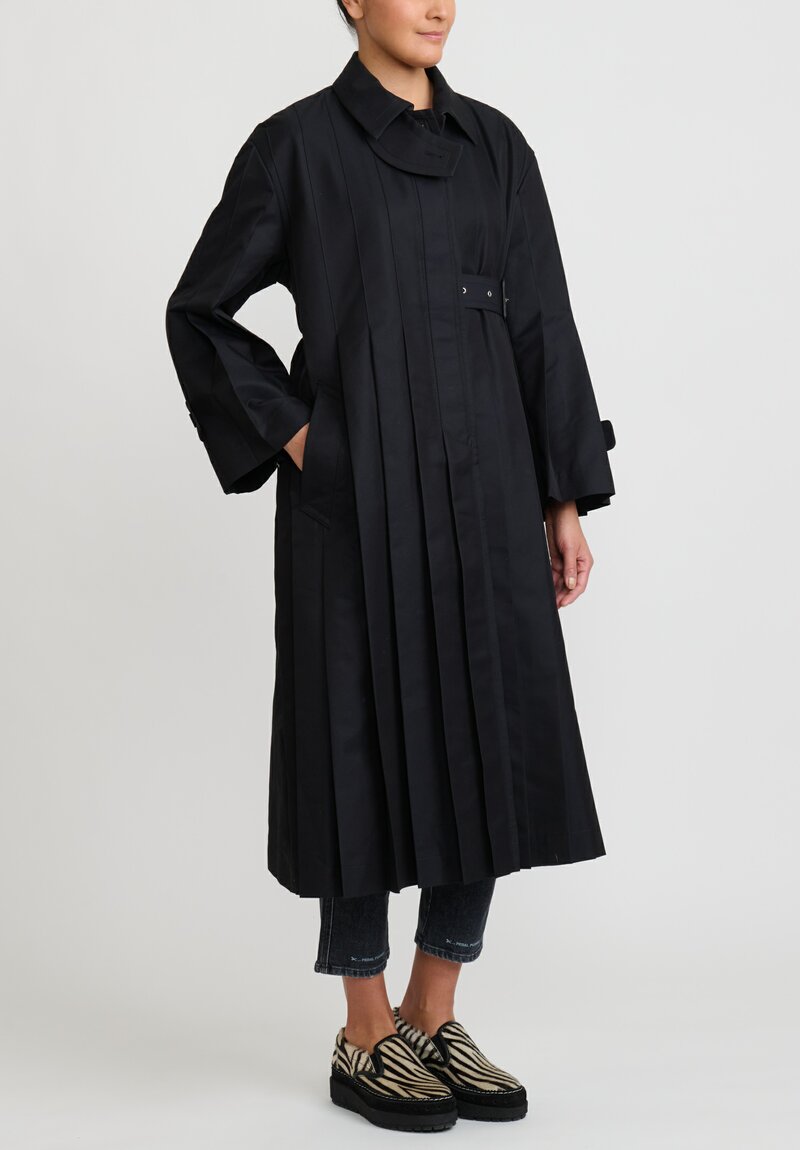 Sacai Pleated Gabardine Coat in Black	