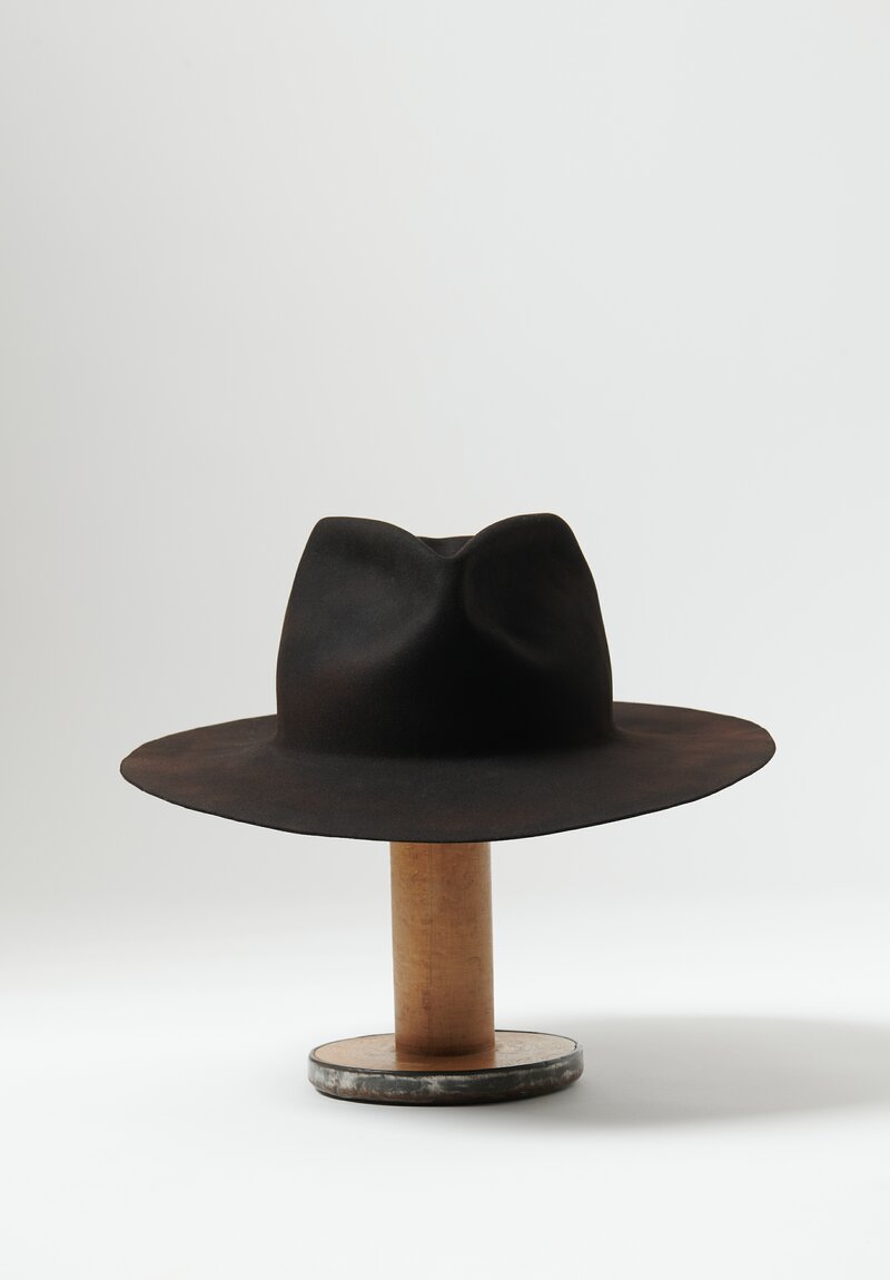 Horisaki Design and Handle Easy Burnt Beaver Curved Brim Hat in Black	