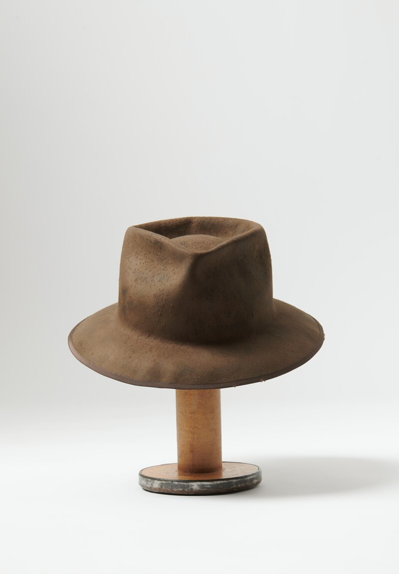 Horisaki Design and Handel Hard Burnt Beaver Aged Hat in Olive Brown	