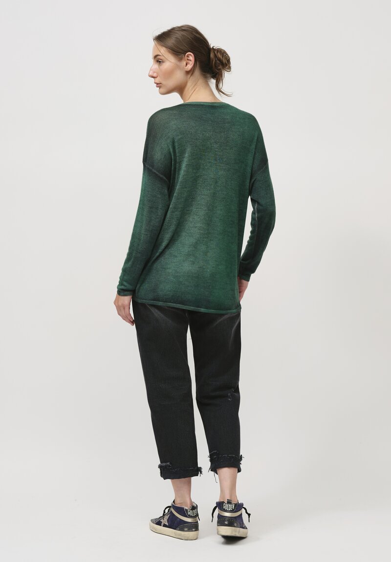 Avant Toi Hand-Painted Cashmere & Silk Maglia V-Neck Sweater in Nero Smeraldo Green	