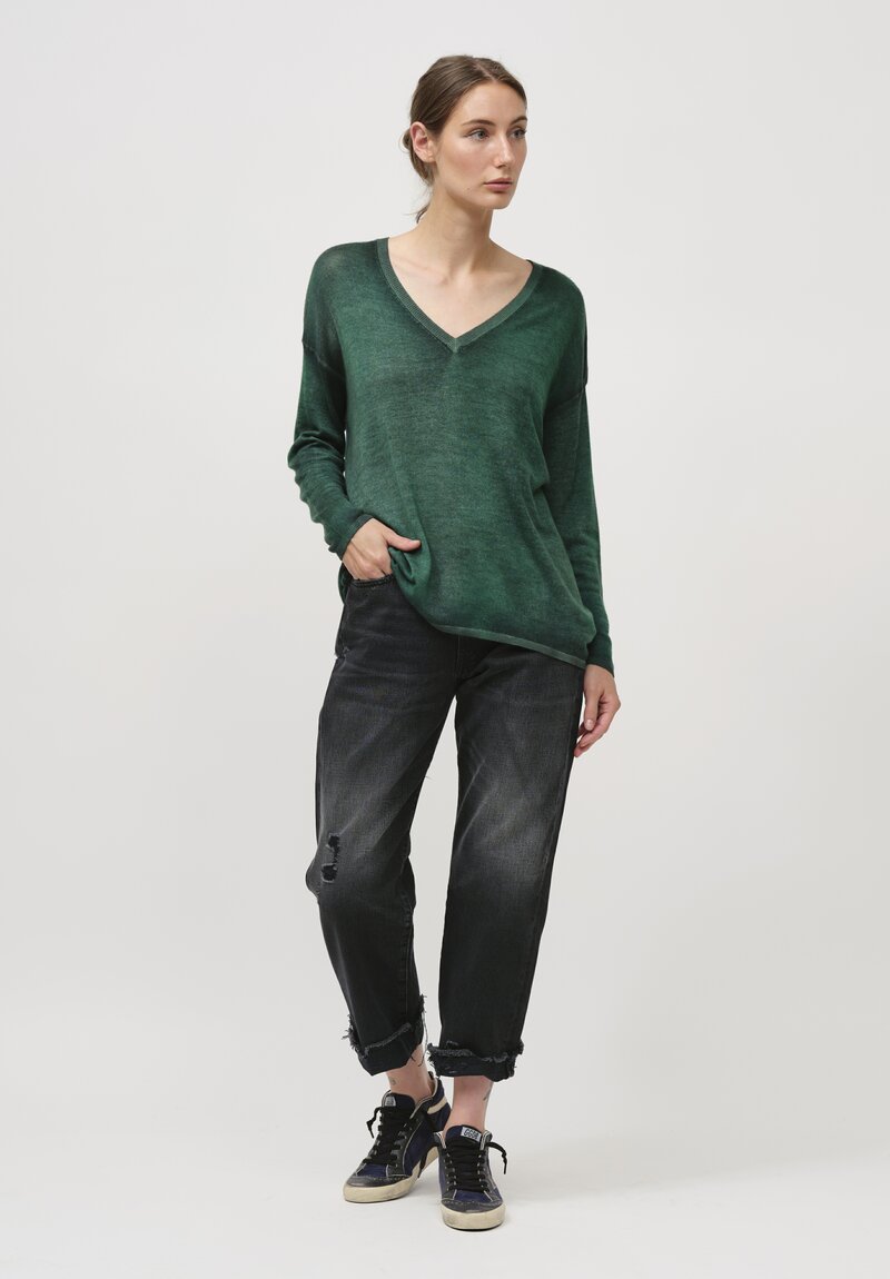Avant Toi Hand-Painted Cashmere & Silk Maglia V-Neck Sweater in Nero Smeraldo Green	