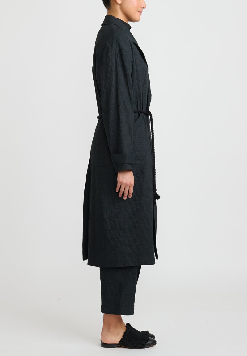 A Tentative Atelier Oversized Elastic Coat in Black