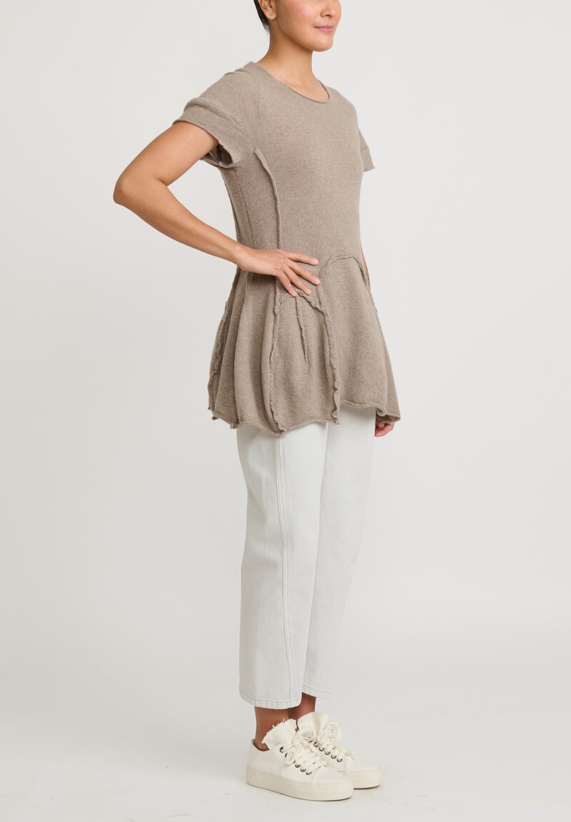 Rundholz Cashmere Shortsleeve Tulip Sweater in Linen Natural	