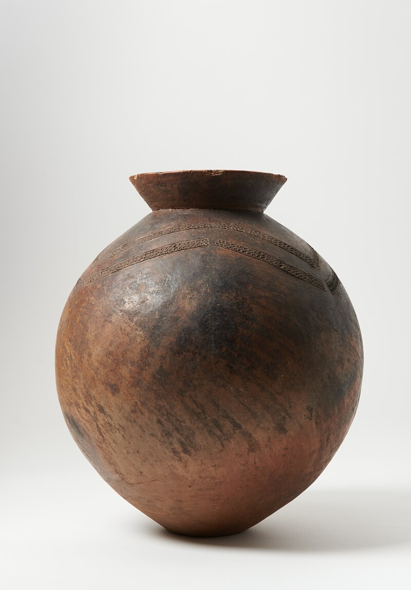 Vintage Terracotta Ovoid Vessel from the Dakari of Burkina Faso	