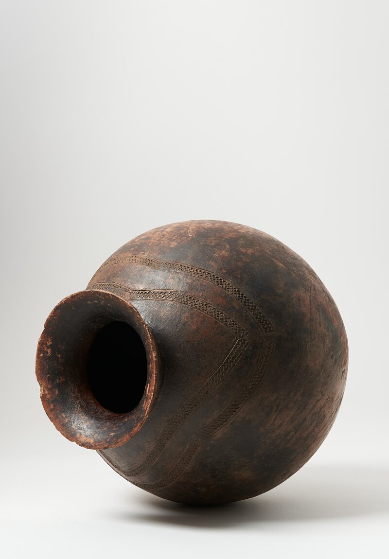 Vintage Terracotta Ovoid Vessel from the Dakari of Burkina Faso	