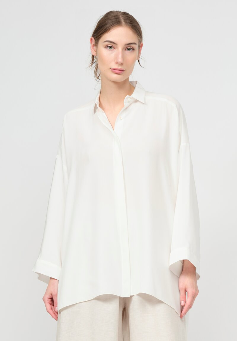 Shi Charmeuse Silk Oversized Shirt in White	