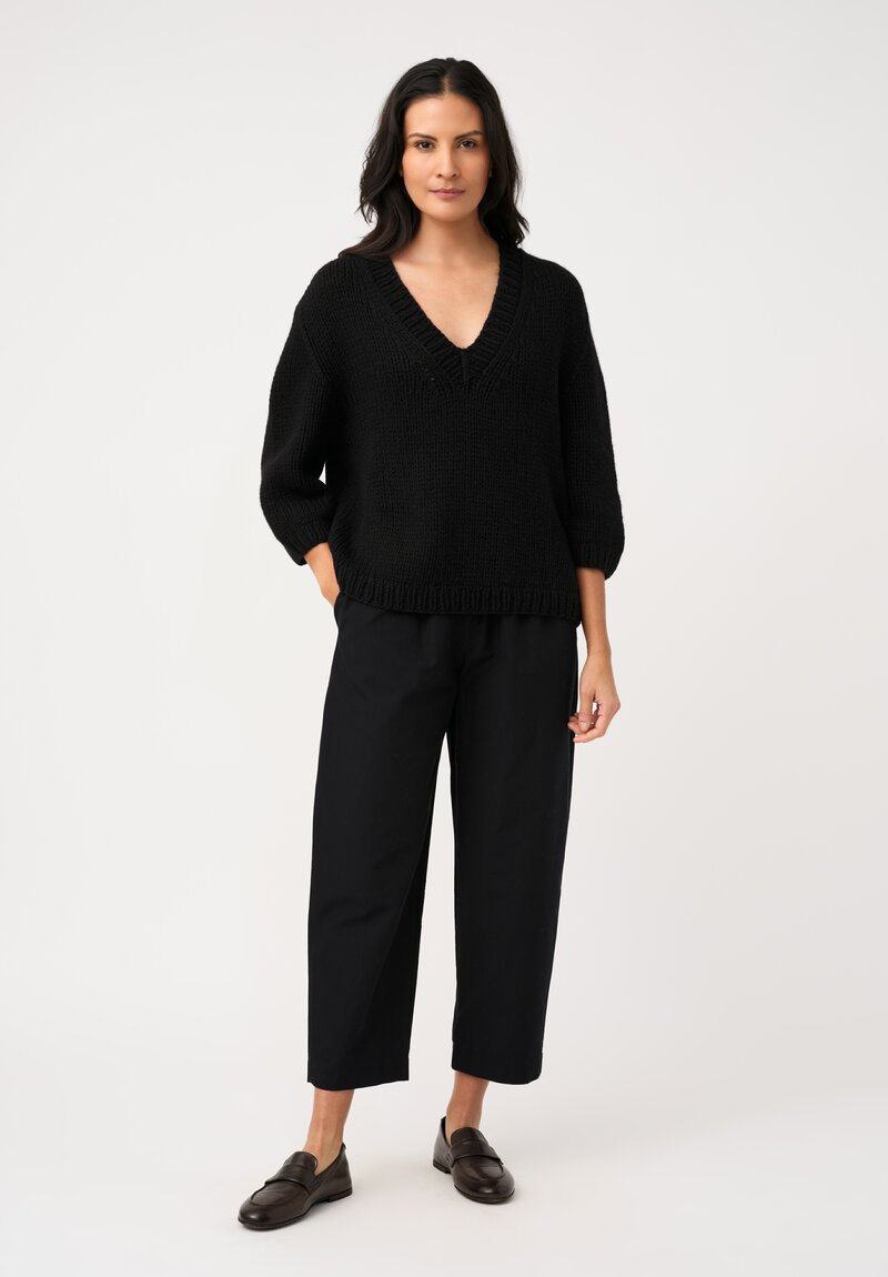 Wommelsdorff Hand-Knit Cashmere Dara Sweater in Black